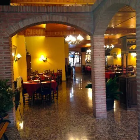 Morell Hotel *